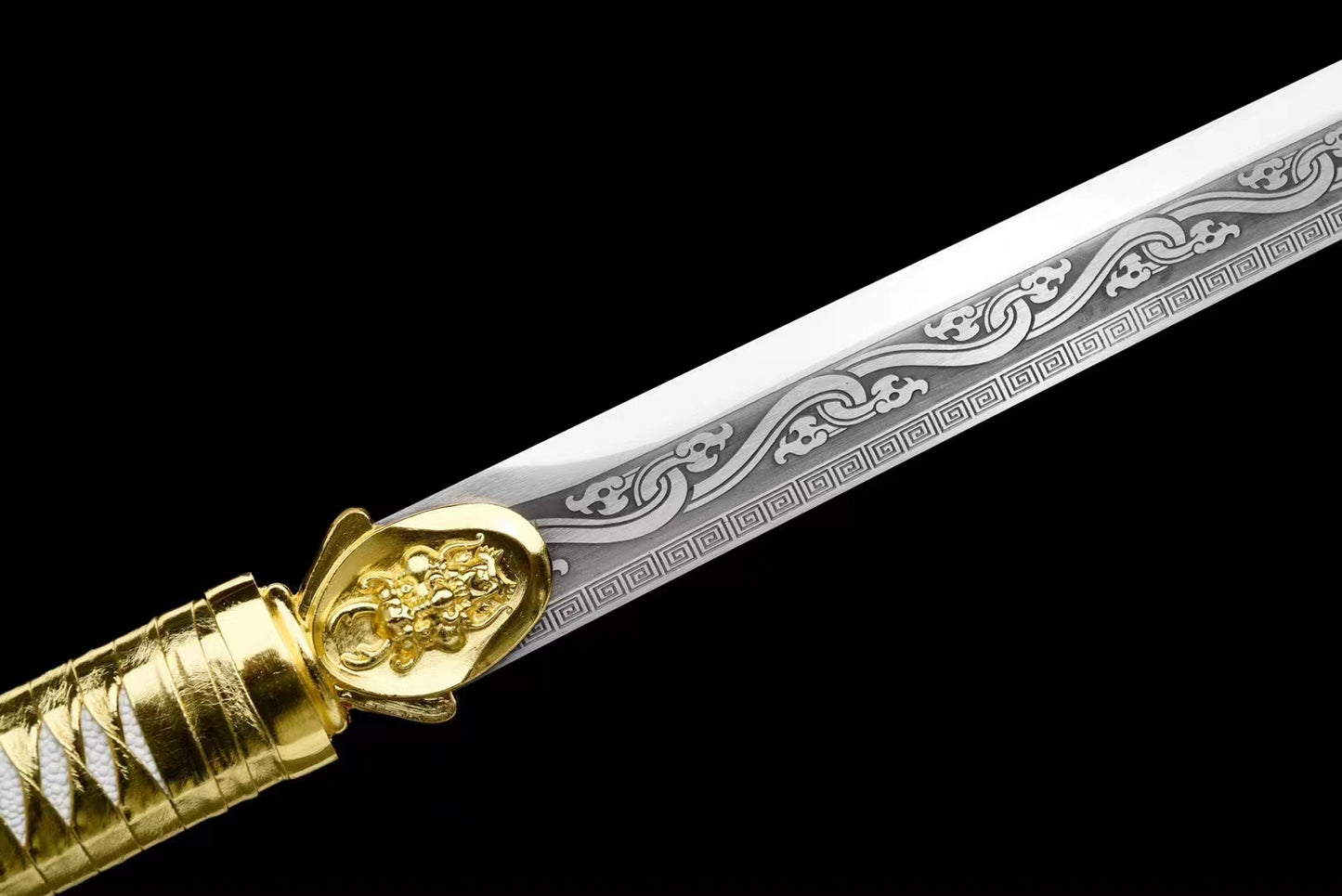 (No Sharp Blade) Golden High Manganese Steel Demon Sword Katana Samurai